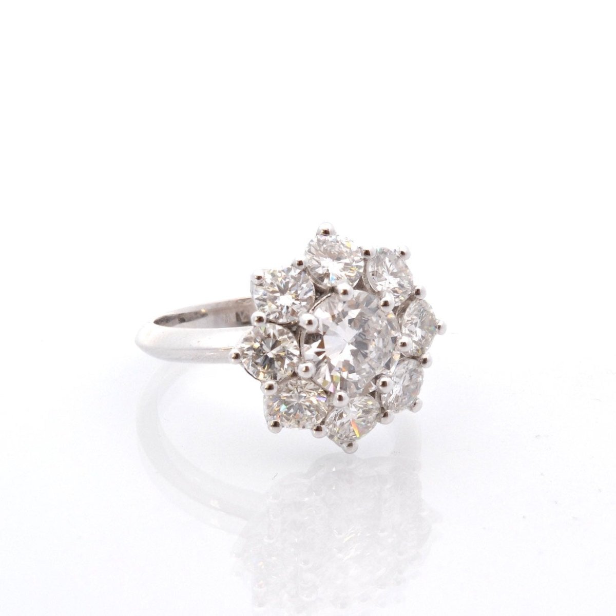 Bague Marguerite en platine et diamants - Castafiore