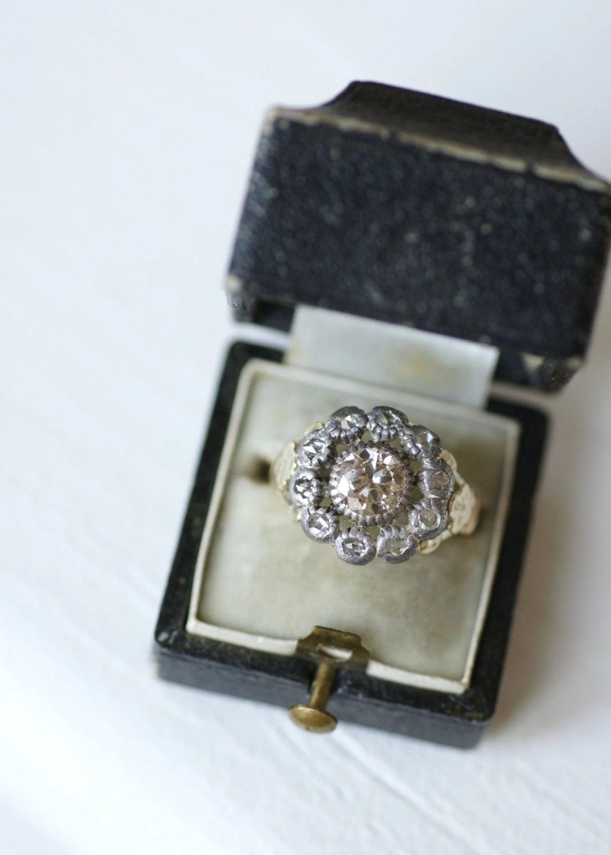 Bague marguerite or, argent, diamants - Castafiore