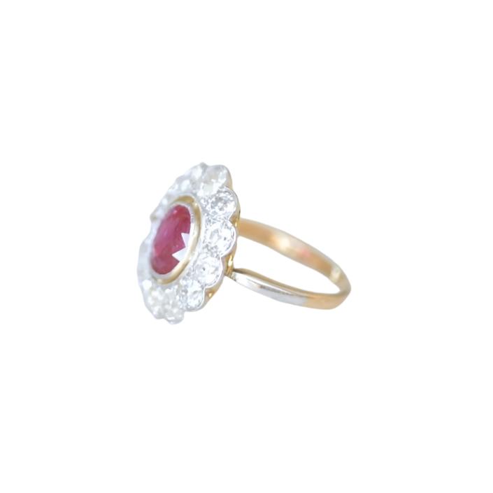 Bague marguerite, rubis Birman non chauffé 1.60 Cts, diamants - Castafiore