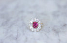 Bague marguerite, rubis Birman non chauffé 1.60 Cts, diamants - Castafiore