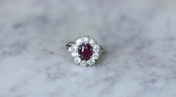 Bague Marguerite Rubis Birman Non Chauffé 1.60 Cts et Diamants - Castafiore