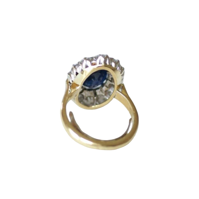 Bague Marguerite Saphir 4,60 Cts Entourage Diamants - Castafiore