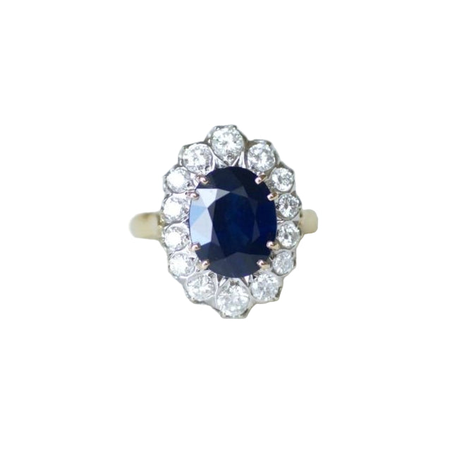 Bague Marguerite Saphir 4,60 Cts Entourage Diamants - Castafiore