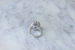 Bague Marguerite Saphir Entourage Diamants Or Blanc - Castafiore