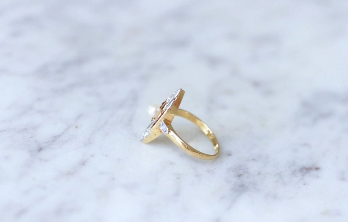 Bague Marquise Art Deco perle, diamants & rubis - Castafiore
