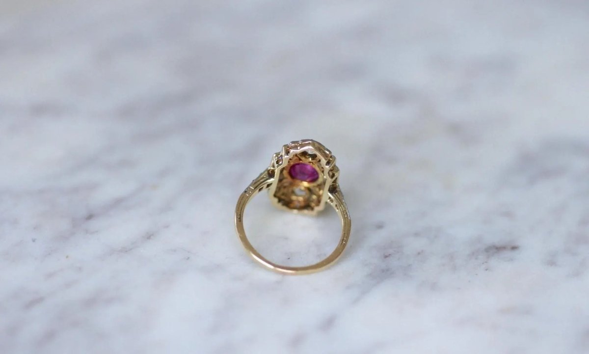 Bague Marquise Art Déco Rubis Birman et Diamants - Castafiore