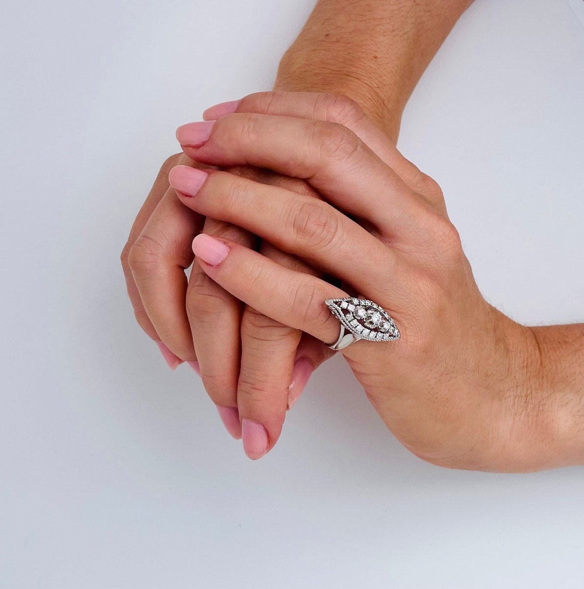 Bague Marquise diamants en or blanc et platine - Castafiore