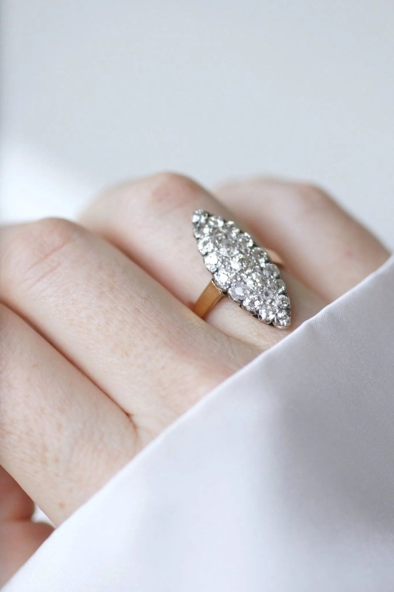 Bague Marquise diamants sur or et platine - Castafiore