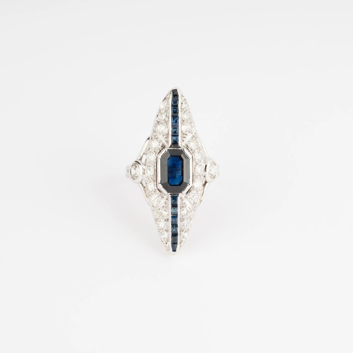 Bague marquise en diamant et saphir - Castafiore