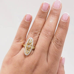 Bague marquise en or bicolore et diamants - Castafiore