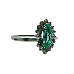 Bague Marquise en or blanc, émeraude et diamants - Castafiore