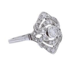 Bague Marquise en or blanc et diamants - Castafiore