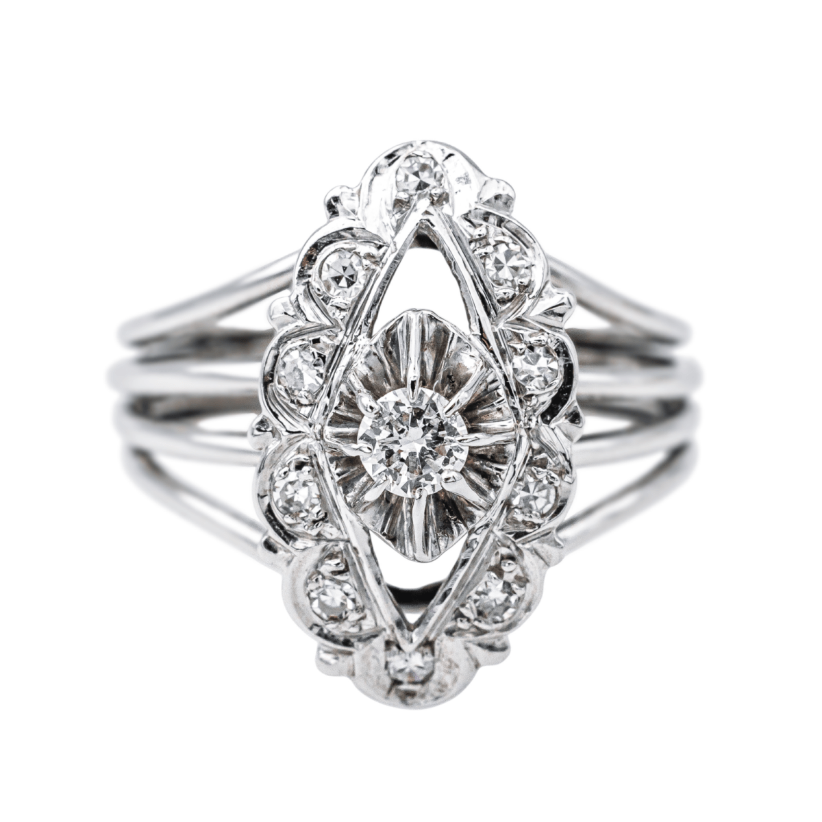 Bague Marquise en or blanc et diamants - Castafiore