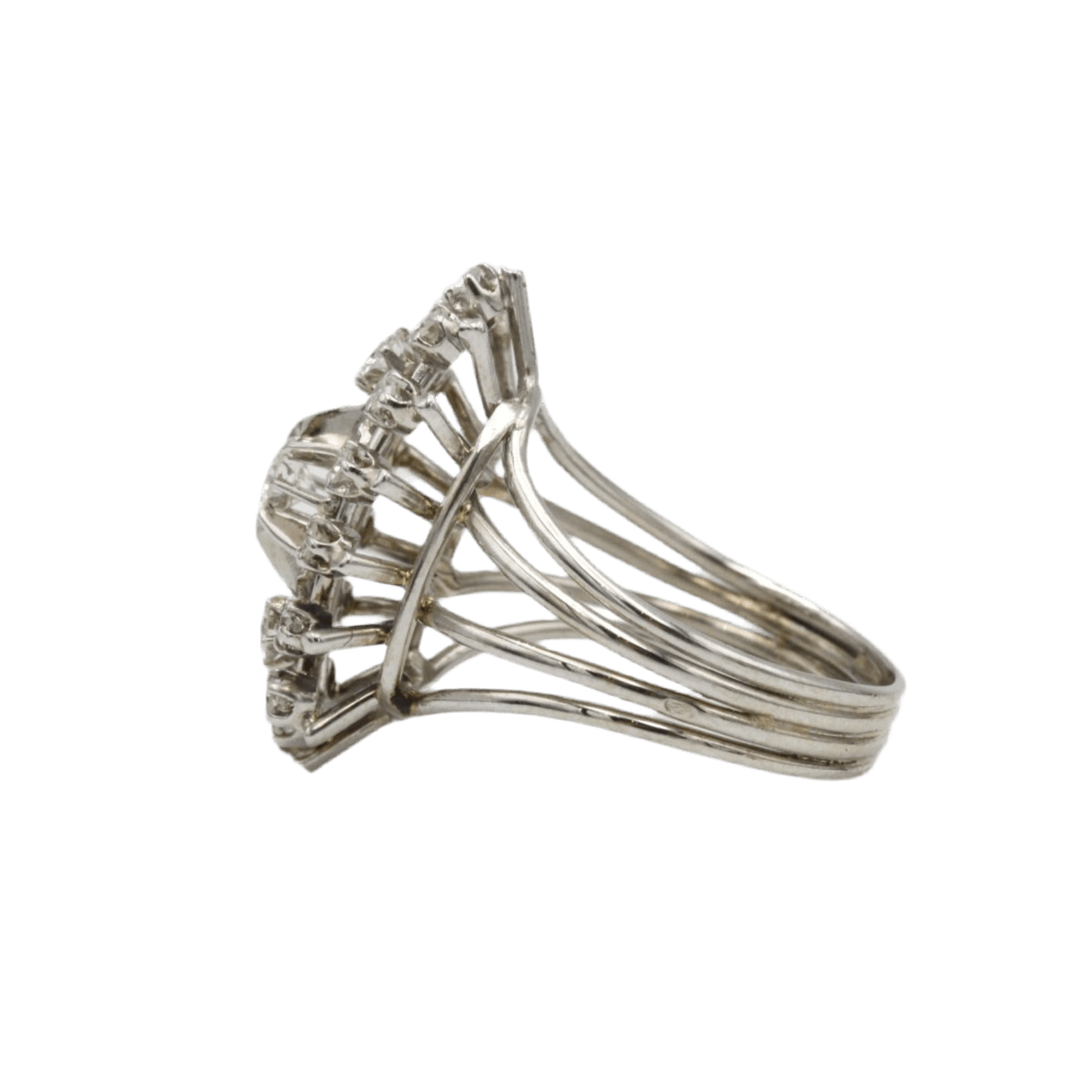 Bague Marquise en or blanc et diamants - Castafiore