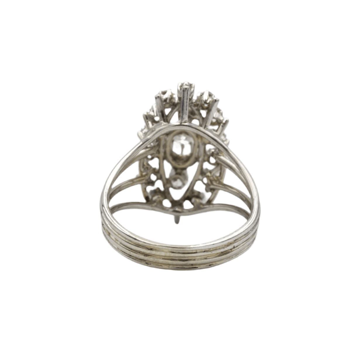 Bague Marquise en or blanc et diamants - Castafiore