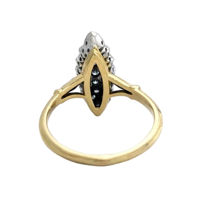 Bague Marquise en or blanc, or jaune et diamants - Castafiore