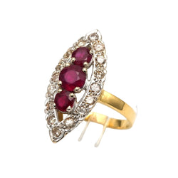 Bague Marquise en or blanc, or jaune, rubis et diamants - Castafiore
