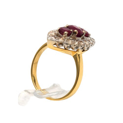 Bague Marquise en or blanc, or jaune, rubis et diamants - Castafiore