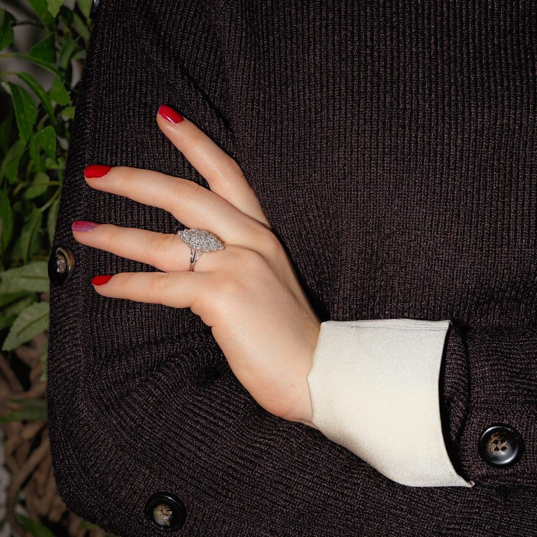 Bague Marquise en or blanc, platine et diamants - Castafiore