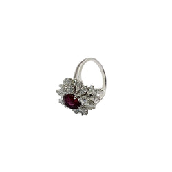 Bague Marquise en or blanc, rubis, et diamants - Castafiore