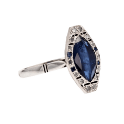 Bague Marquise en or blanc, saphirs et diamants - Castafiore