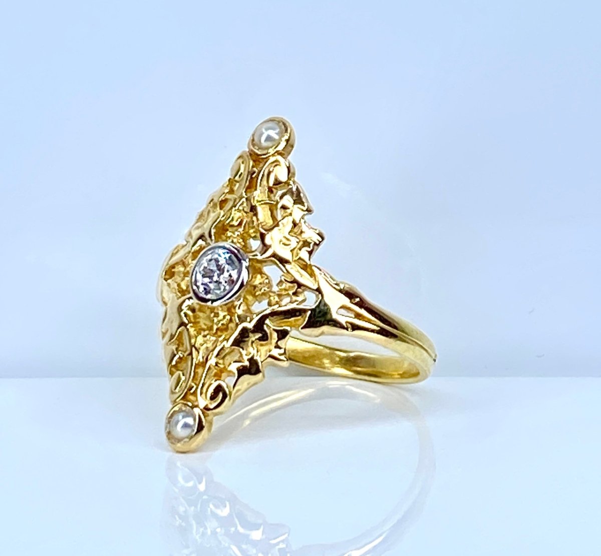Bague marquise en or jaune 18 carats, diamant et perles - Castafiore