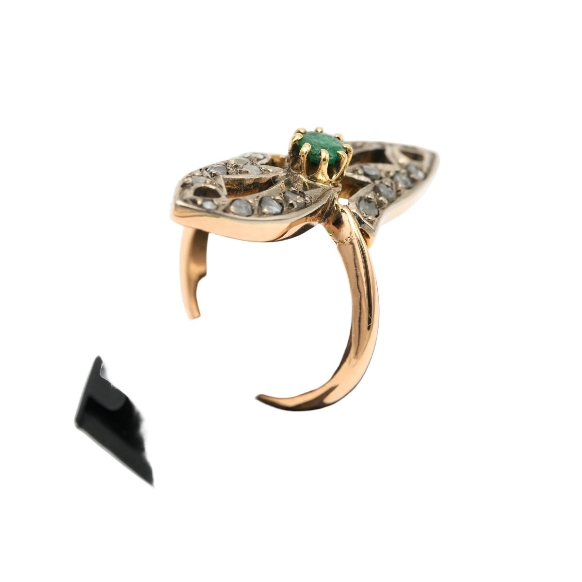 Bague Marquise en or jaune, émeraude et diamants - Castafiore