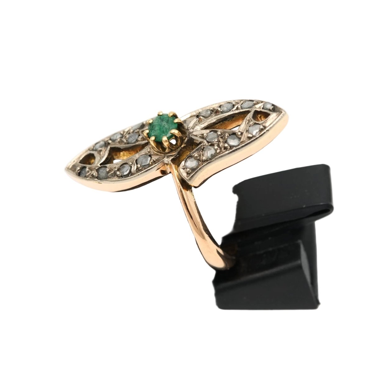 Bague Marquise en or jaune, émeraude et diamants - Castafiore