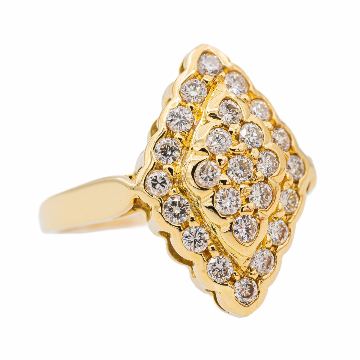 Bague Marquise en or jaune et diamant - Castafiore