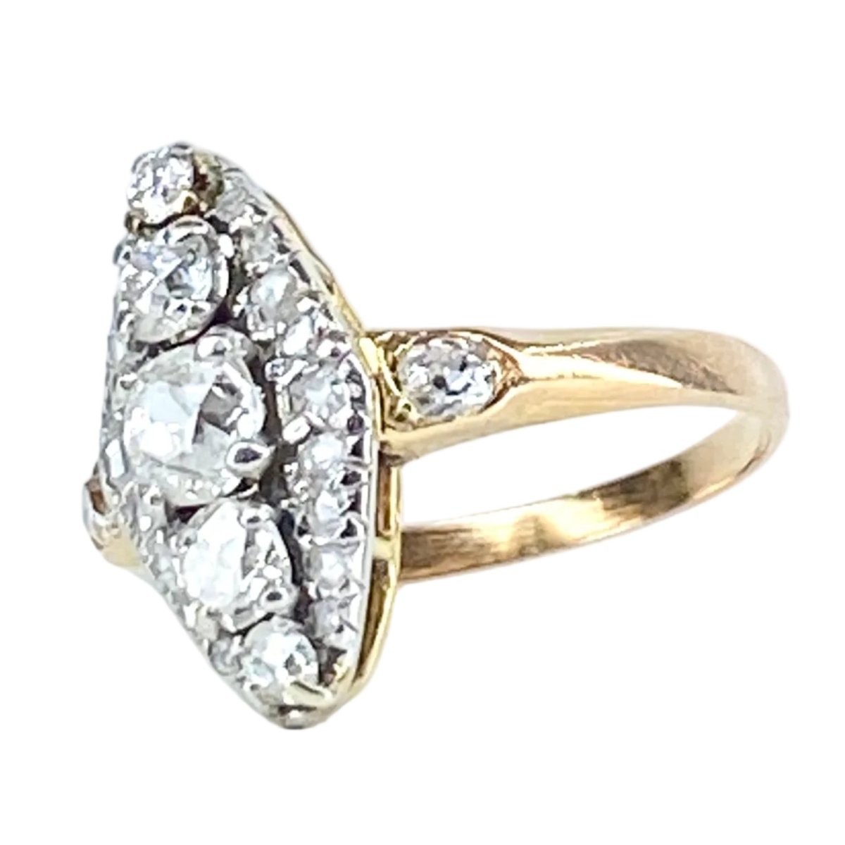 Bague Marquise en or jaune et diamants - Castafiore