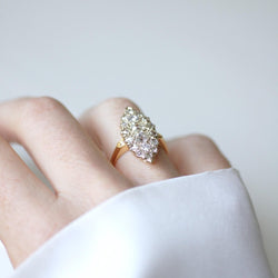 Bague Marquise en or jaune et diamants - Castafiore