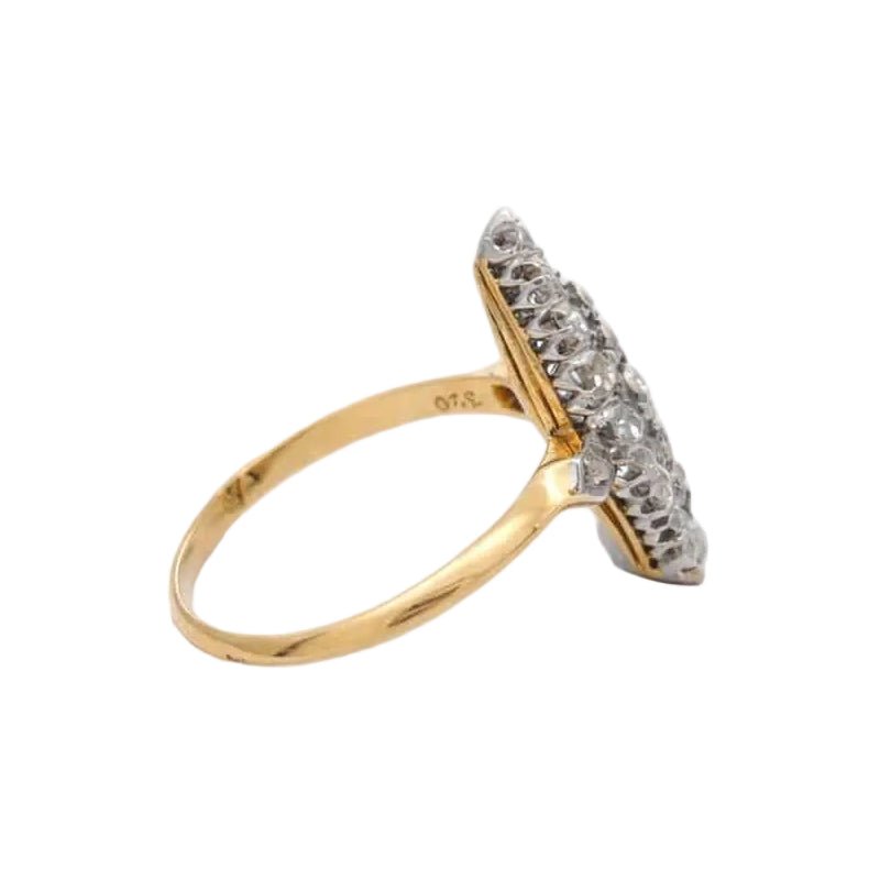 Bague Marquise en or jaune et diamants - Castafiore