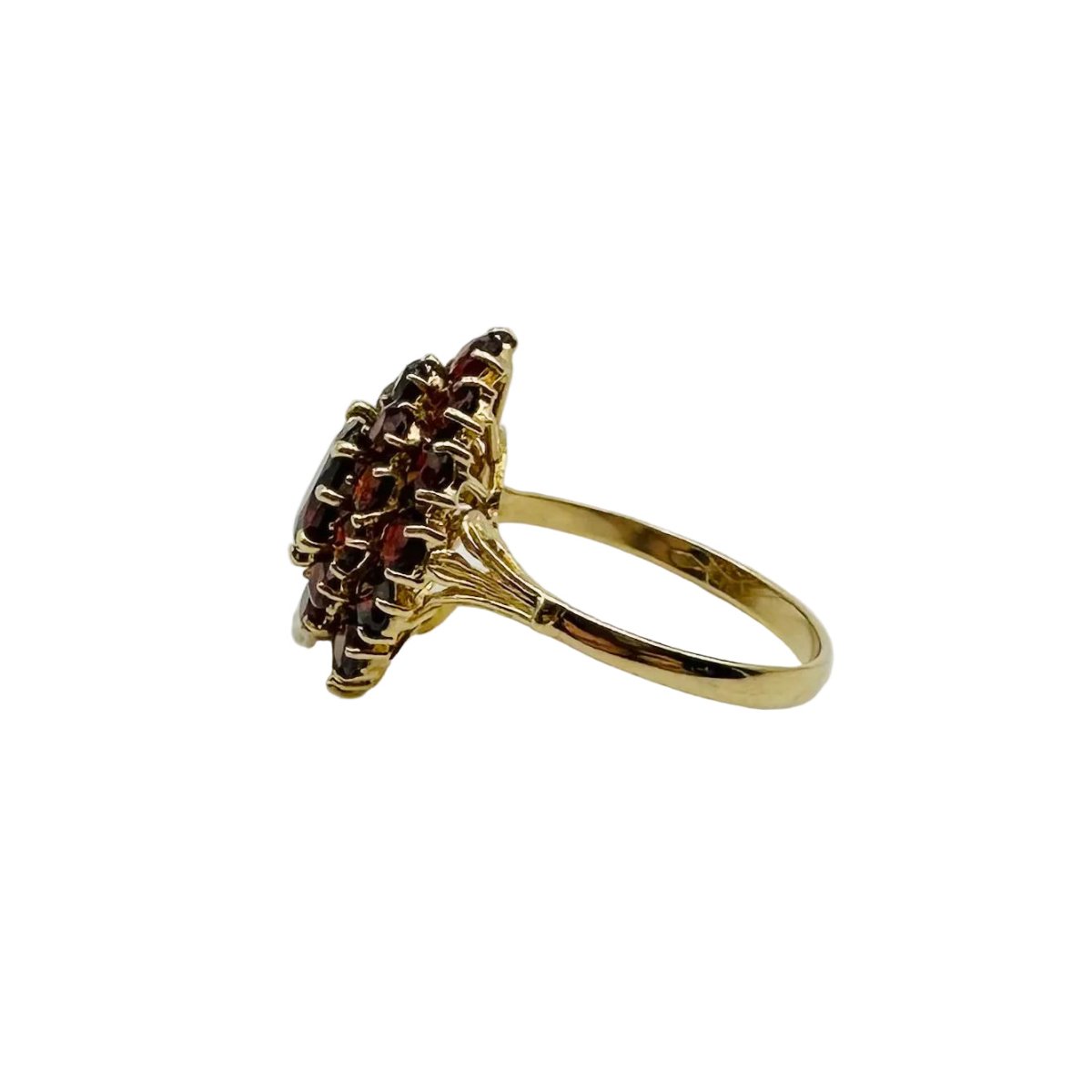Bague Marquise en or jaune et grenat - Castafiore