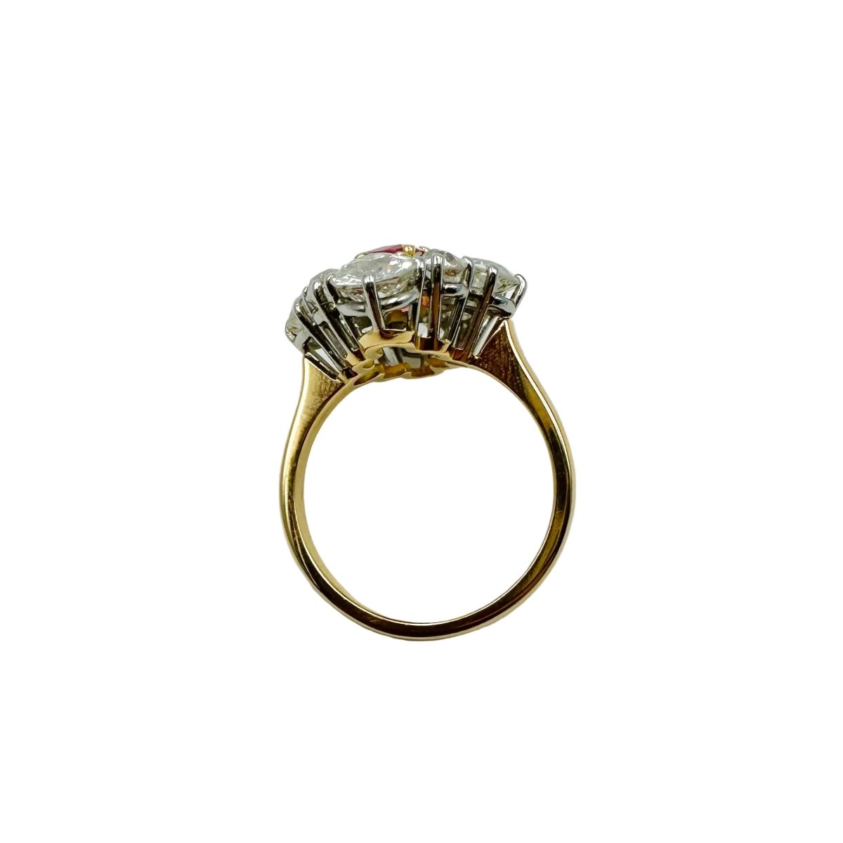 Bague Marquise en or jaune et saphir rose - Castafiore