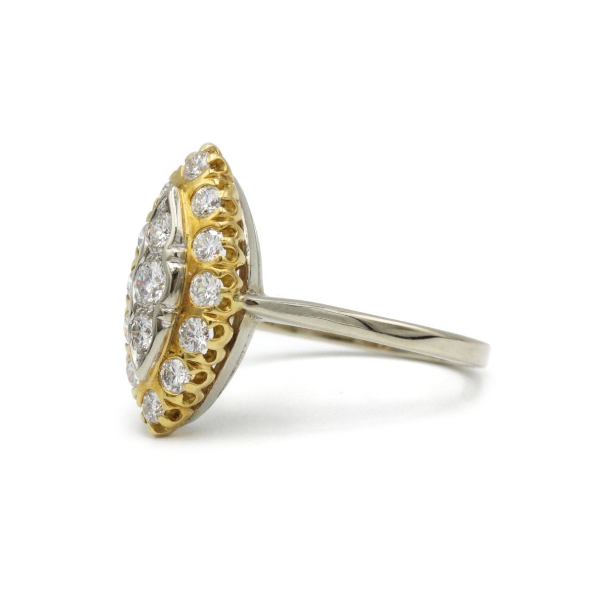 Bague Marquise en or jaune, or blanc et diamants - Castafiore