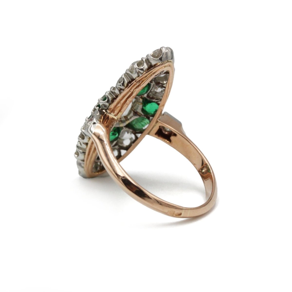 Bague Marquise en or jaune, platine, émeraudes et diamants - Castafiore