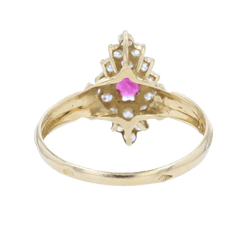 Bague Marquise en or jaune, rubis et diamants - Castafiore