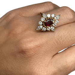 Bague Marquise en or jaune, rubis et diamants - Castafiore