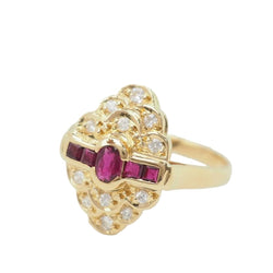 Bague Marquise en or jaune, rubis et diamants - Castafiore