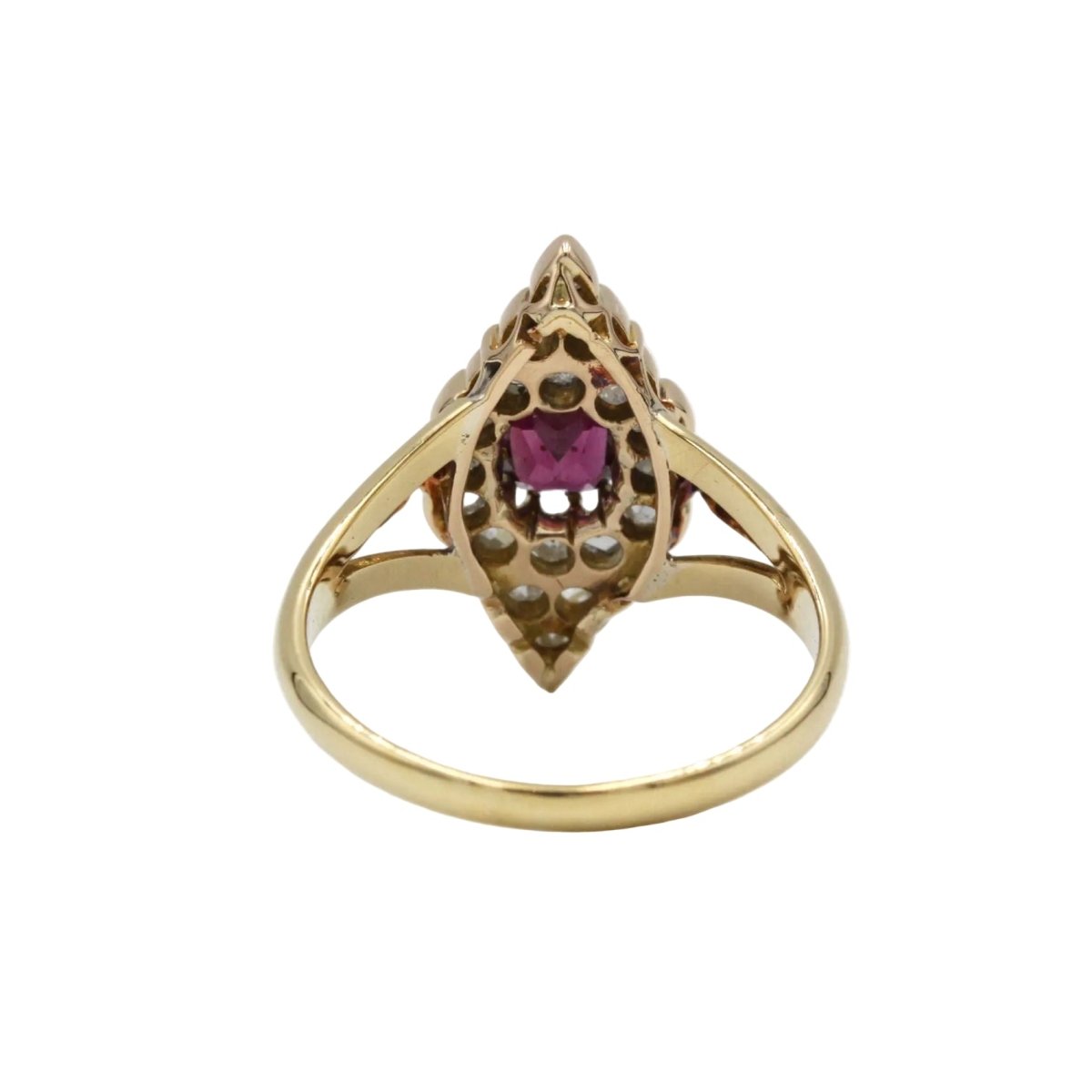 Bague Marquise en or jaune, rubis et diamants - Castafiore