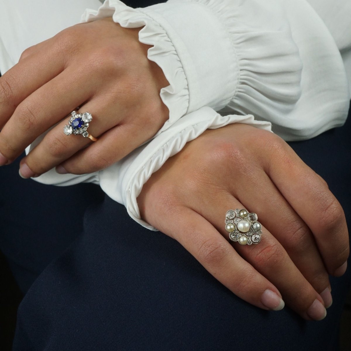 Bague Marquise en or jaune, saphir et diamants - Castafiore