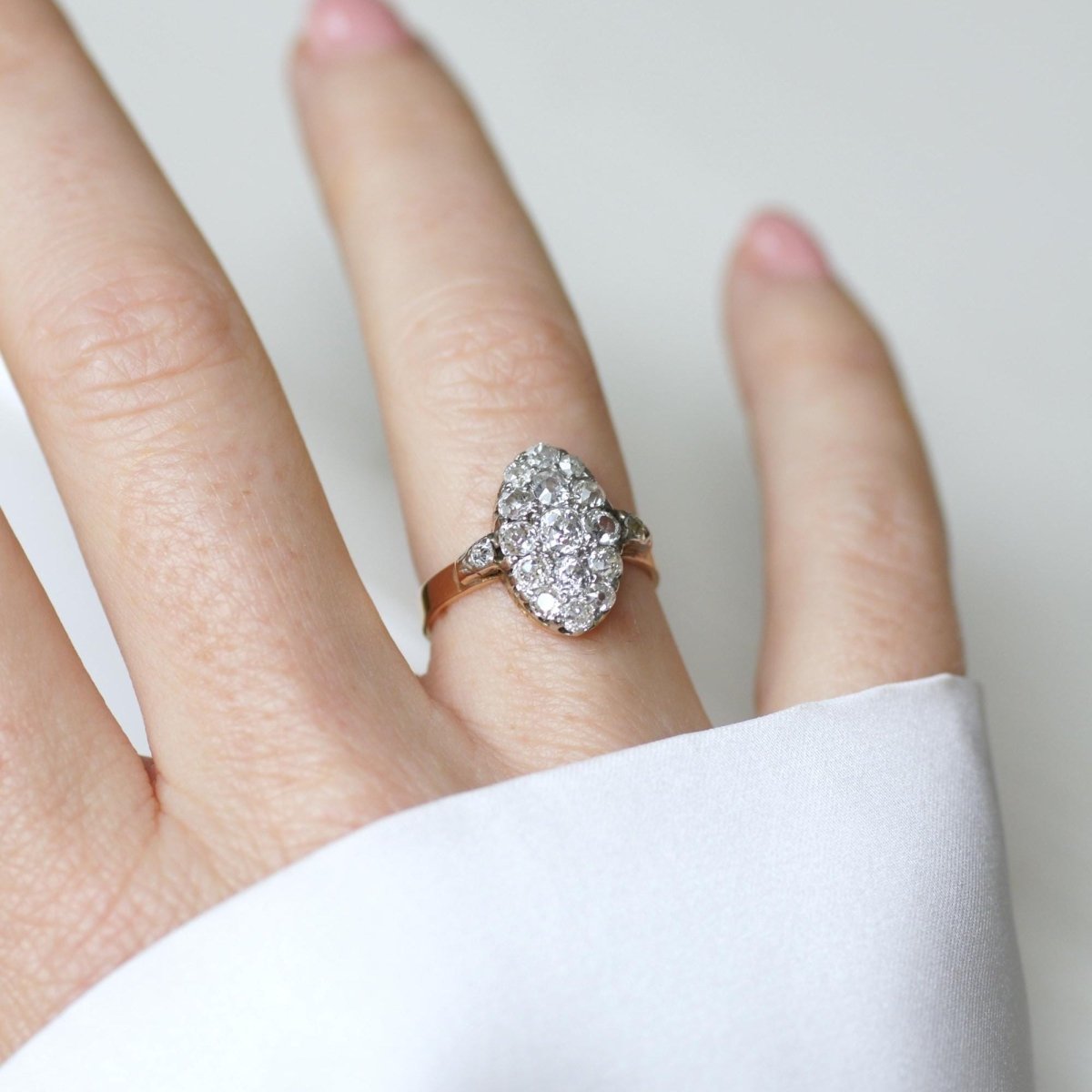 Bague Marquise en or rose et diamants - Castafiore