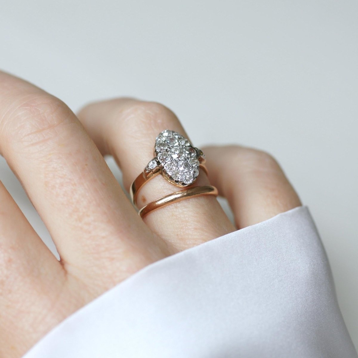 Bague Marquise en or rose et diamants - Castafiore