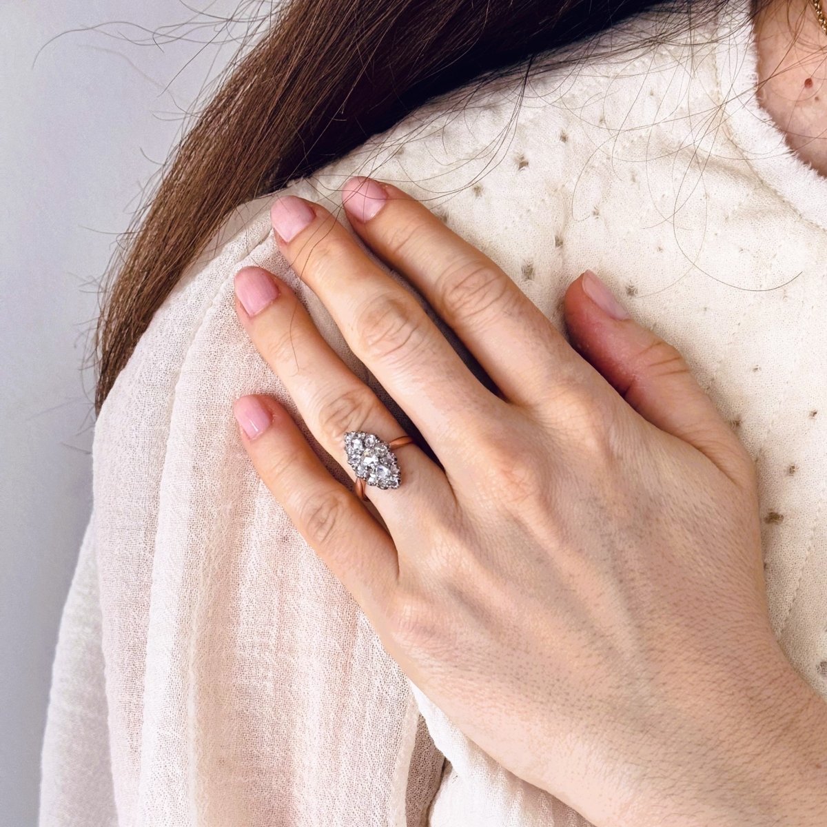 Bague Marquise en or rose, platine et diamants - Castafiore