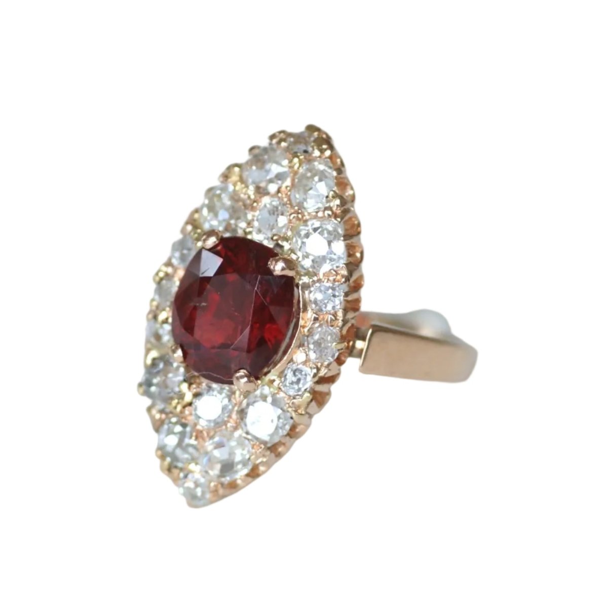 Bague Marquise en or rose, spinelle et diamants - Castafiore