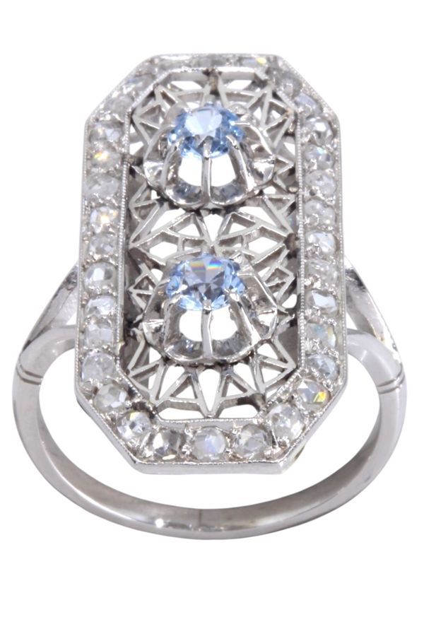 Bague Marquise en platine, aigue - marine et diamants - Castafiore