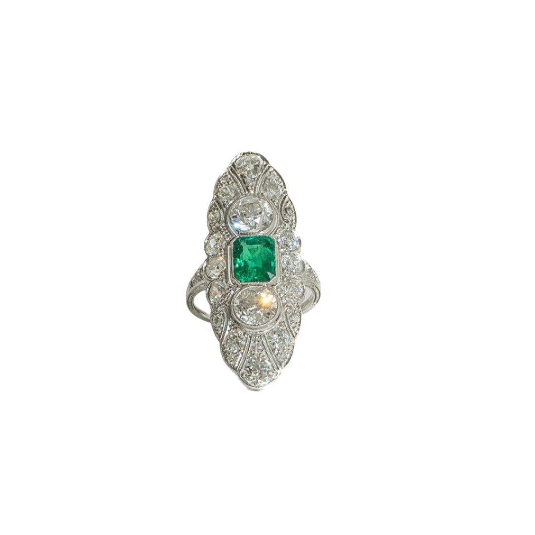 Bague Marquise en platine, émeraude et diamants - Castafiore