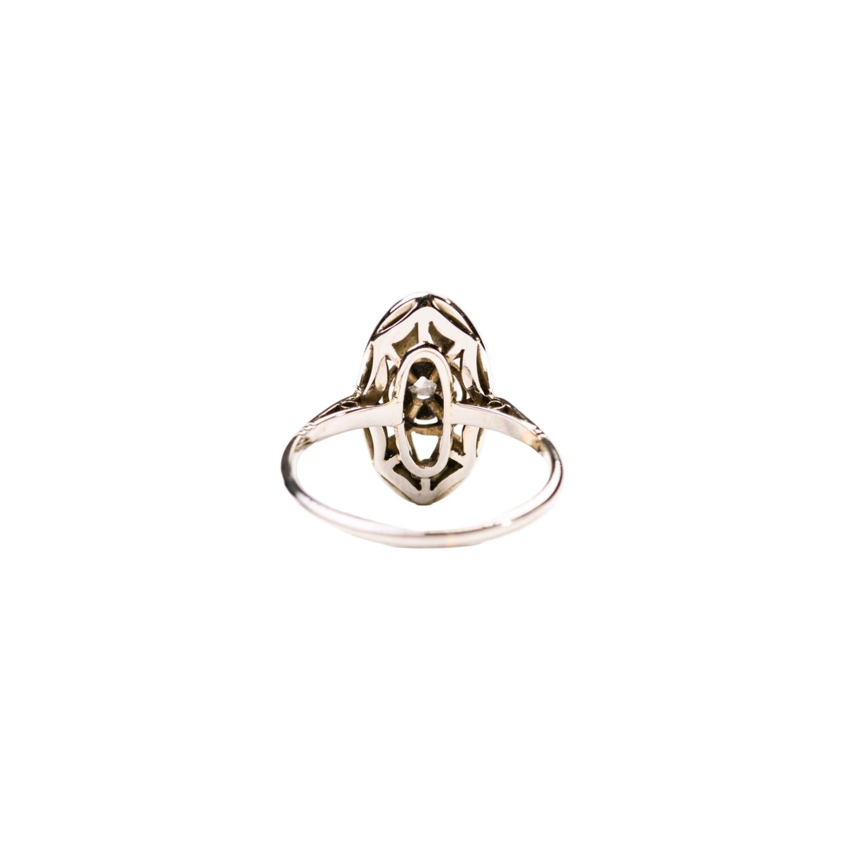 Bague Marquise en platine et diamants - Castafiore