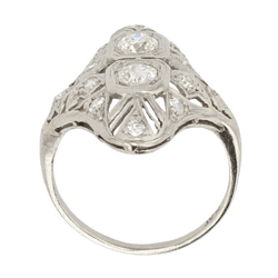 Bague Marquise en platine et diamants - Castafiore