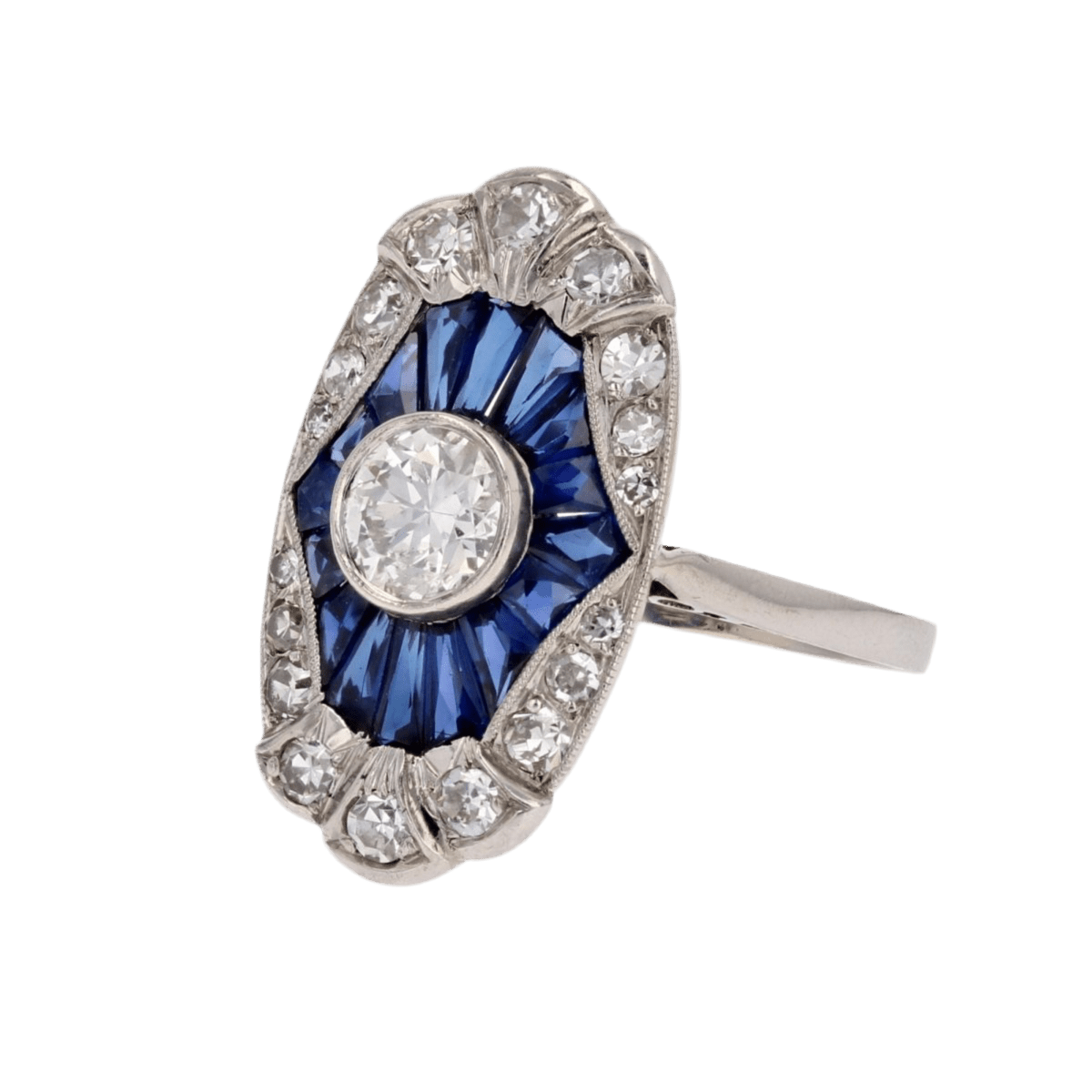 Bague Marquise en platine, saphirs et diamants - Castafiore